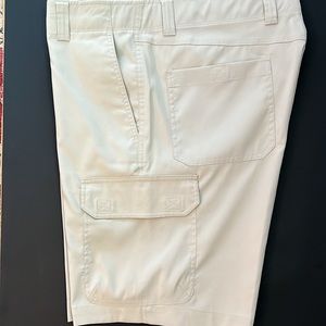 Roundtree & Yorke Mens Cargo Short #463 (New No Tags)